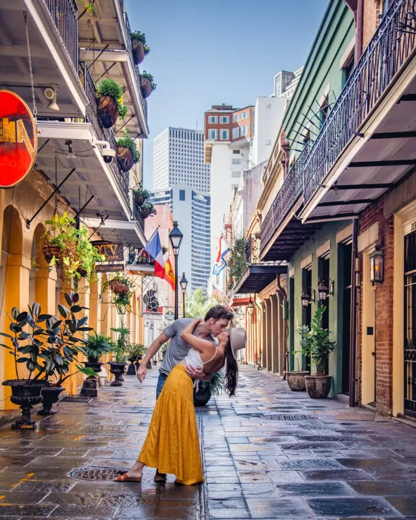 Exchange Alley New Orleans on Exchange Place
