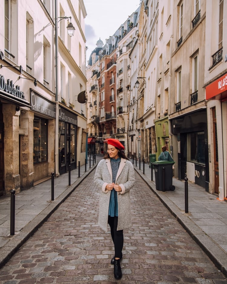 Paris Winter Fashion Guide + 20 Tips on What to Wear When It's