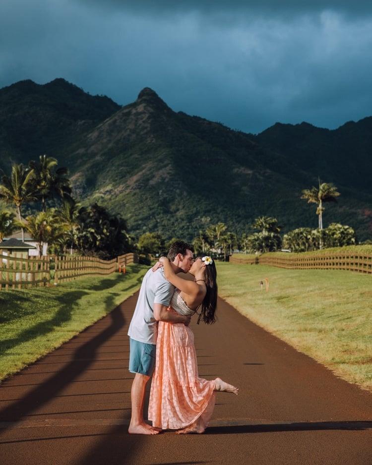 couple on a scenic road in kauai