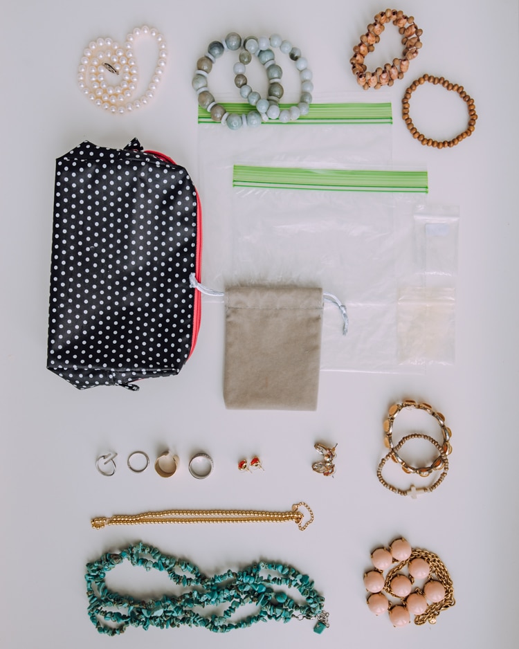 Efficient and Easy Necklace Packing Hack