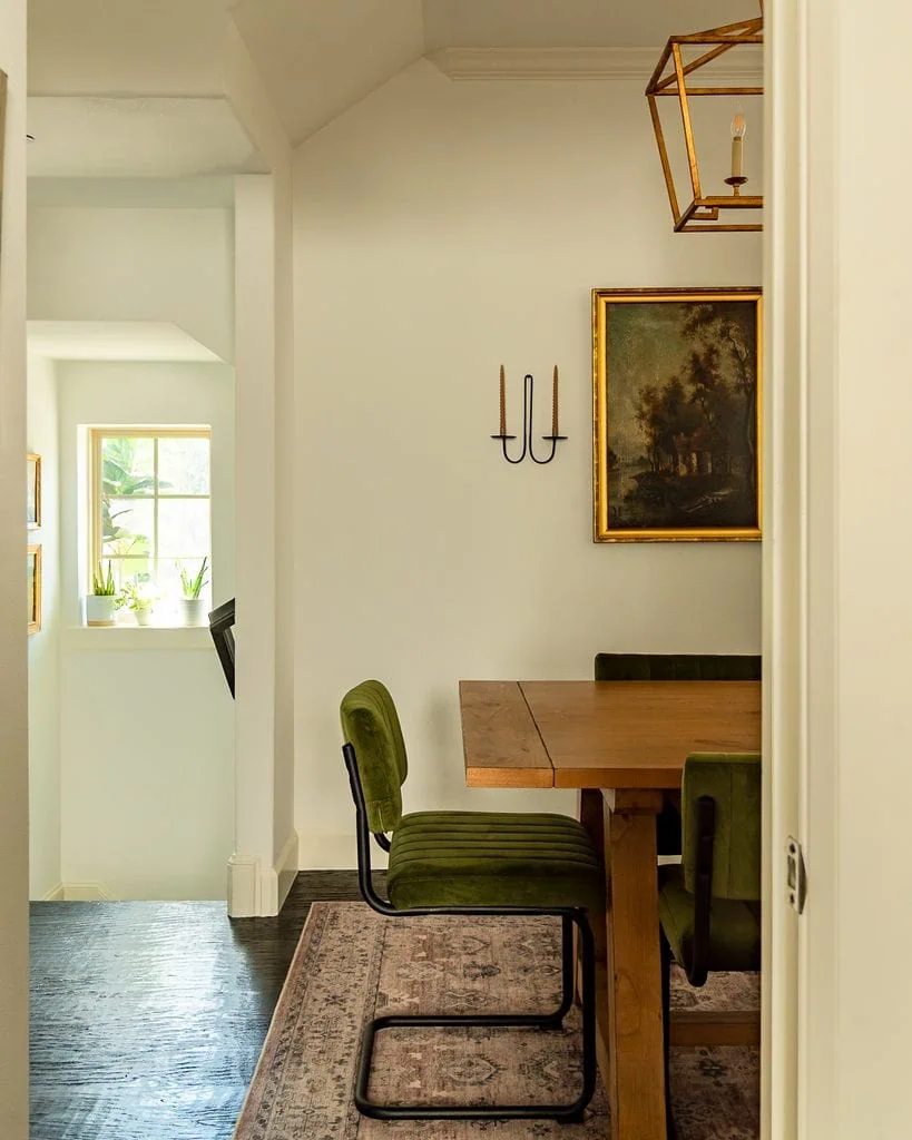 Green Chairs And Mauve Rug In Dining Room